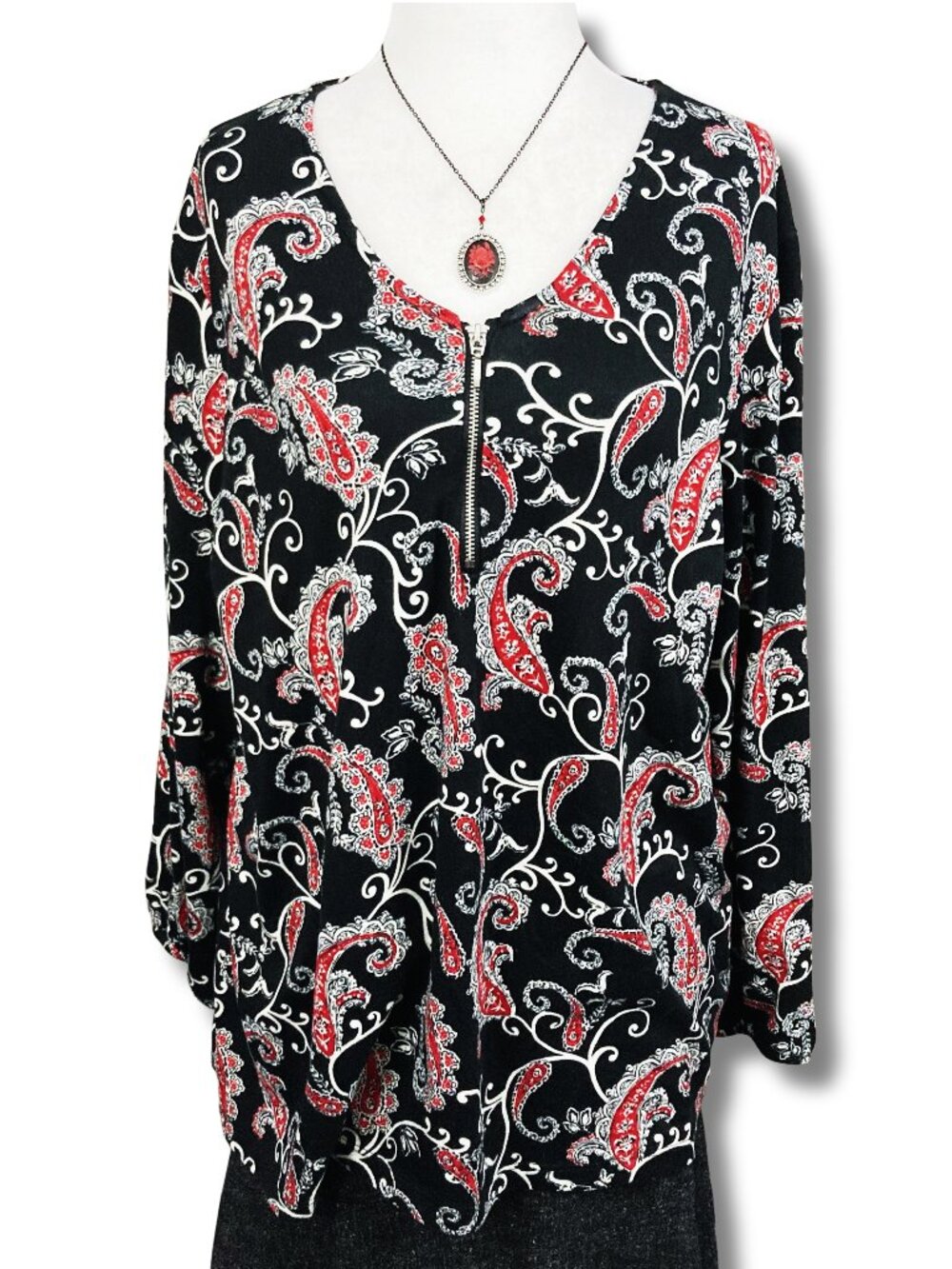 NORTHERN TRADITIONS Plus size red black paisley print v-neck top XL 1X 2X shirt